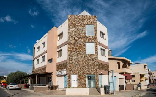 Mixed-use building in Omonoias, Limassol