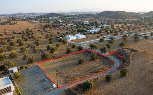 Residential field in Tseri, Nicosia
