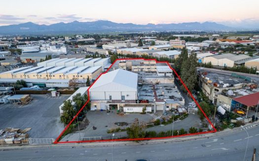 Three-storey industrial building in Kaimakli, Nicosia