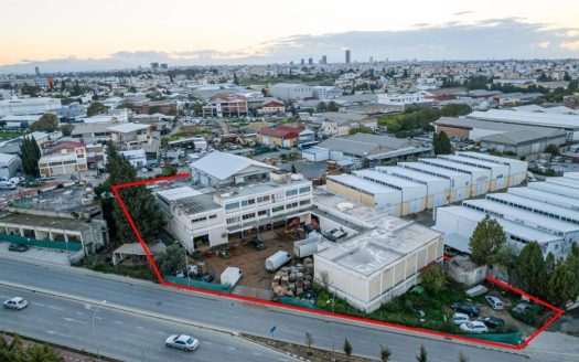 Three-storey industrial building in Kaimakli, Nicosia