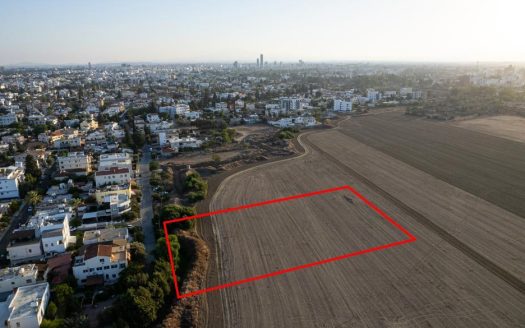 Residential field in Kaimakli, Nicosia