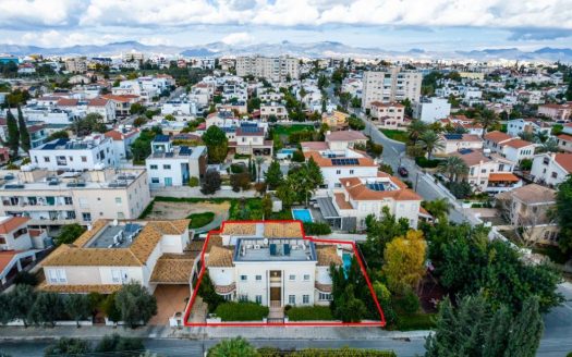 5 bedroom house in Platy Aglantzias, Nicosia