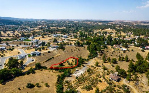 Residential field in Lythrodontas, Nicosia