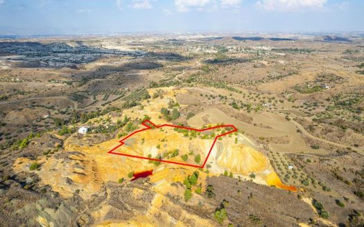 Agricultural field in Kapedes, Nicosia