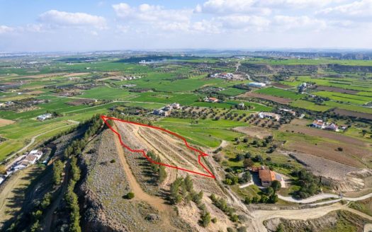 Residential field in Pera, Nicosia