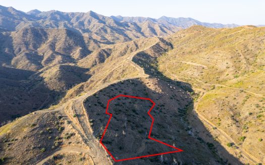 Field in Eptagoneia, Limassol