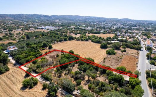 Residential field in Tremithousa, Paphos