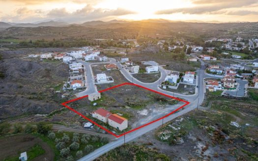 Residential field in Analiontas, Nicosia