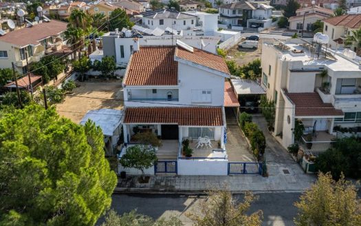Two-storey house in Archangelos, Nicosia