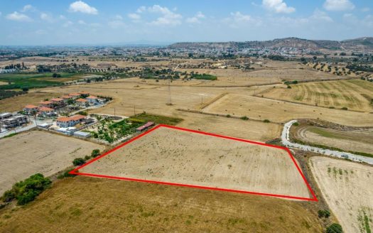 Shared residential field in Pyla, Larnaca