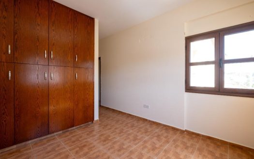 3 bedroom upper house in Agios Theodoros, Larnaca