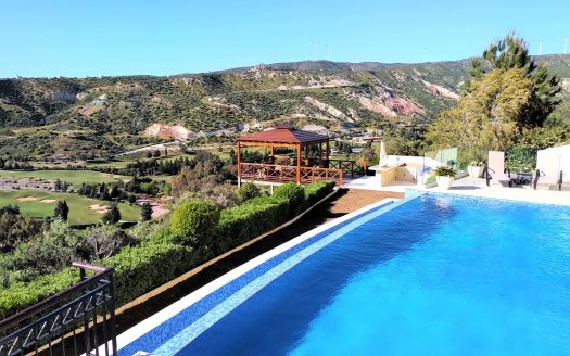 Paphos Property Luxury Four Bedroom Villa in Golf Resort