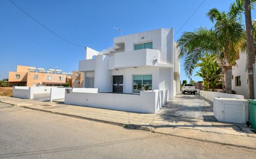 Famagusta Property Charming Three Bedroom House